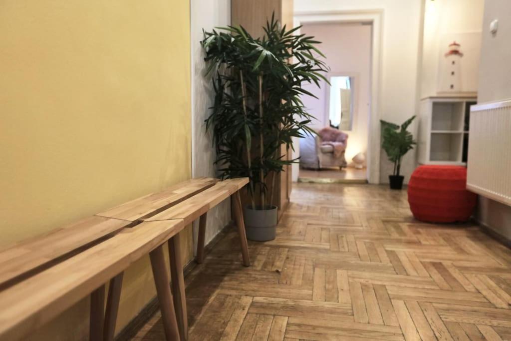Unwind In Style W Sauna Dsgn 2Br Home Boedapest Buitenkant foto